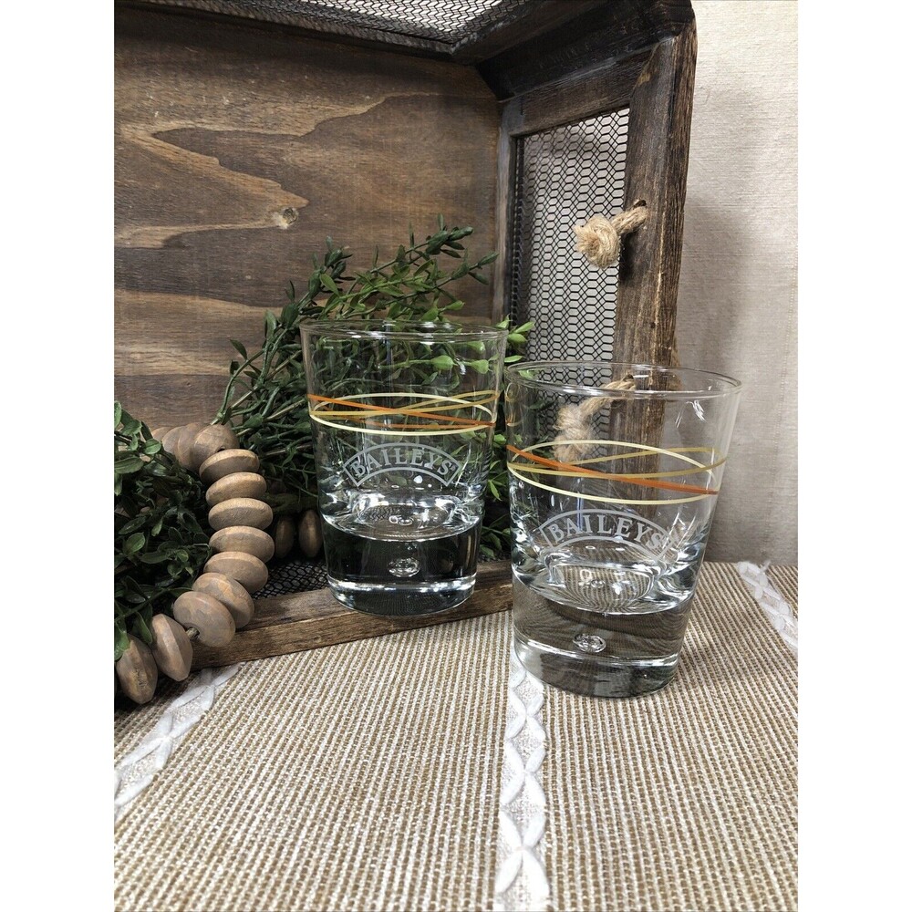 Baileys Original Irish Cream, Bubble Base Rocks Latte Ring Logo Glasses Set of 2